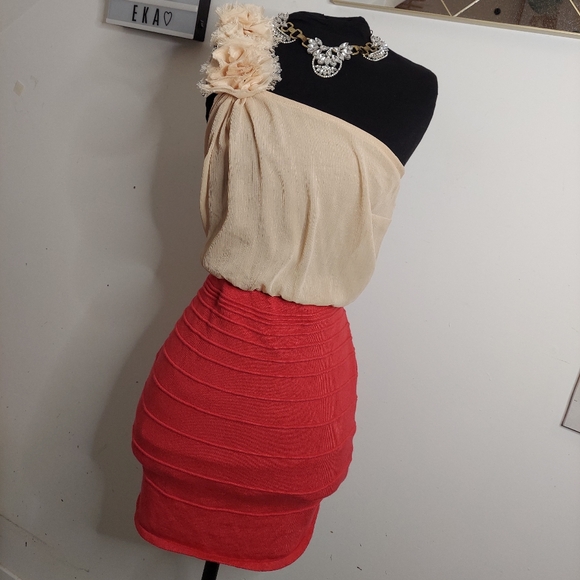 One shoulder strap dress - Picture 5 of 9